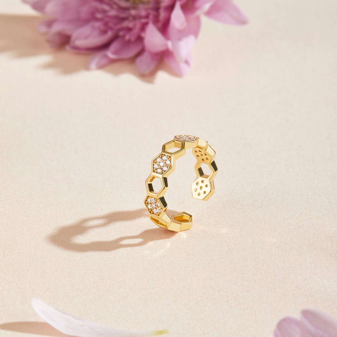 Bague Abeille en Or et Cristal 2